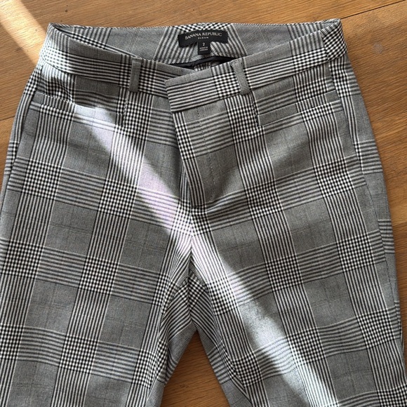 Banana Republic plaid trousers 2 - Picture 3 of 5